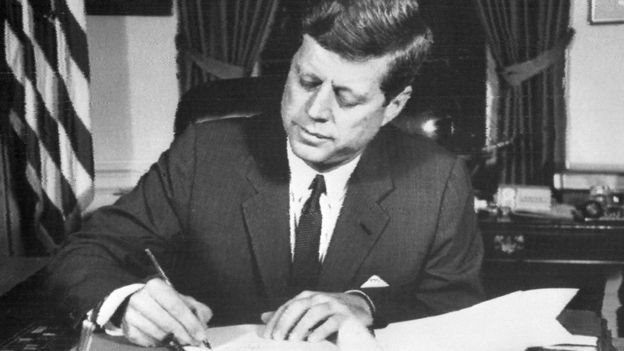 وثائق اغتيال روبرت كينيدي (1968): 10 آلاف صفحة تُنشر للعلن وثائق اغتيال روبرت كينيدي (1968): 10 آلاف صفحة تُنشر للعلن