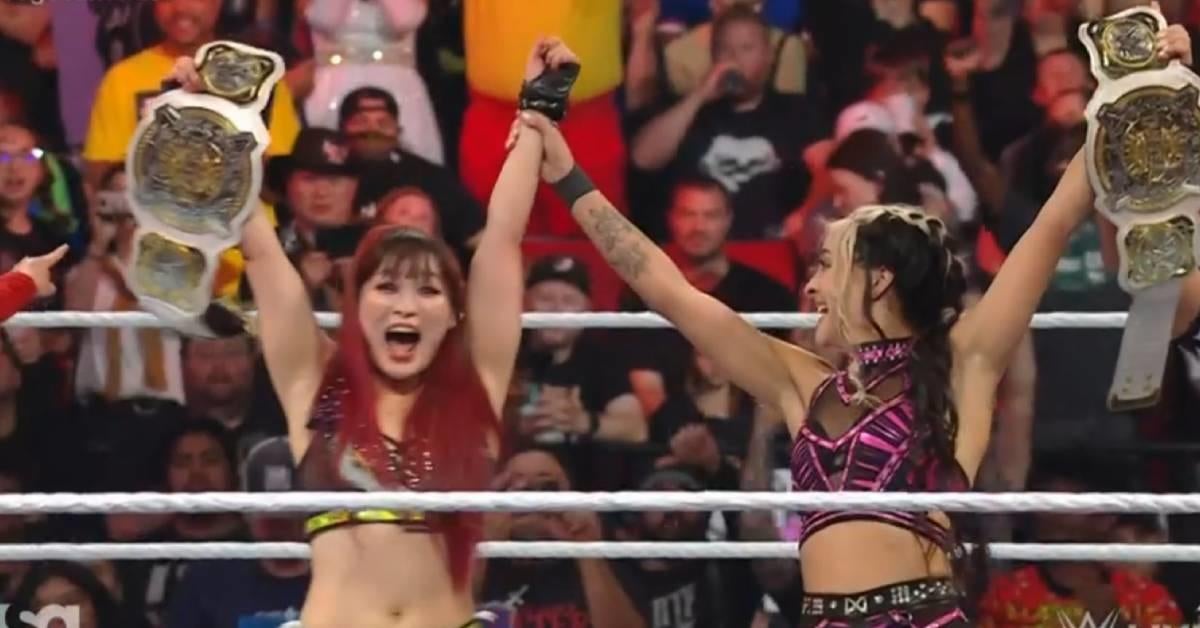 WWE RAW: New Women's Tag Team Champions Announced WWE RAW: New Women's Tag Team Champions Announced