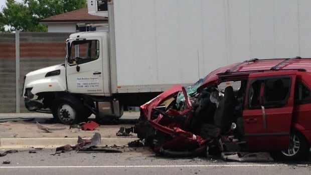 Yellowstone Park Collision: 7 Dead After Truck, Van Crash Yellowstone Park Collision: 7 Dead After Truck, Van Crash
