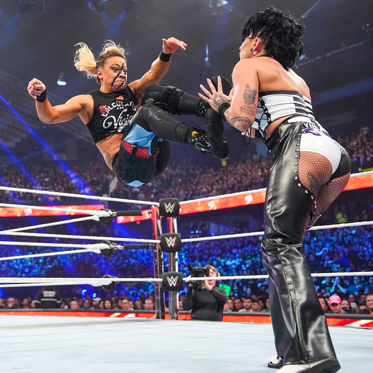 Zoey Stark's Injury: Details From WWE Raw Match